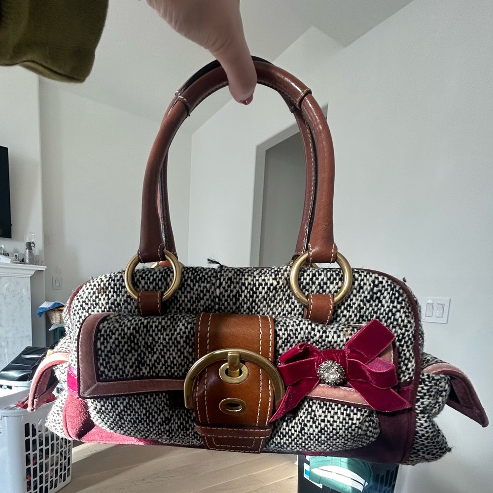 Vintage 2005 tweed coach bag.